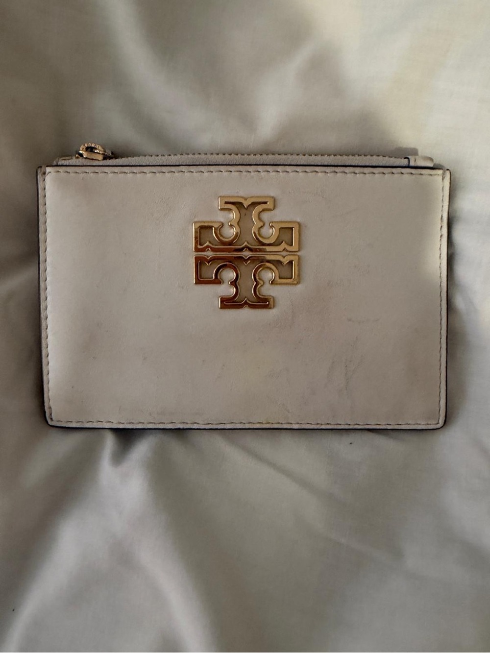 Tory Burch Cream Leather Card Case with Gold Logo Plaque